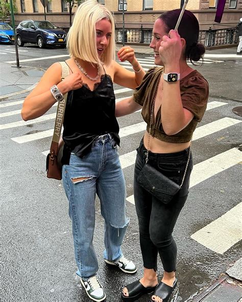 Jordyn Woodruff's feet