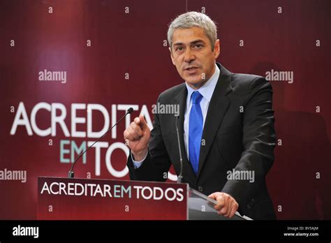 Politician Giving a Speech 的图像结果