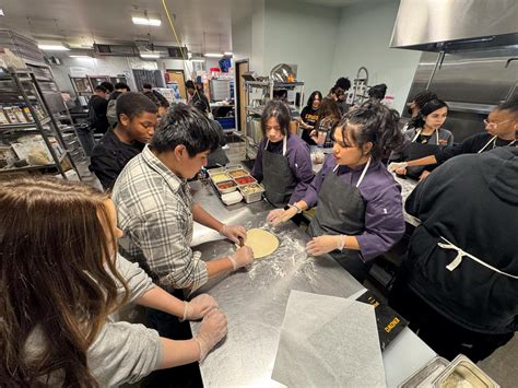 Campus Life Gallery - About EHS - Entrepreneur High School