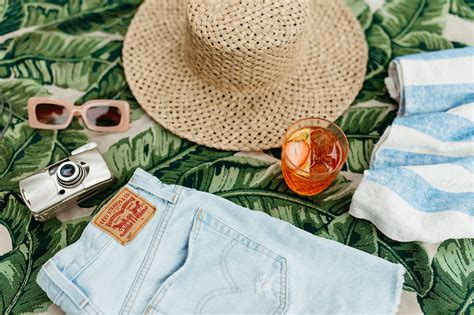 Lylo Swim Club | Poolside Bar and Restaurant | Rise Uptown Hotel