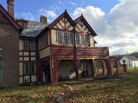 Longwood Manor Maytown