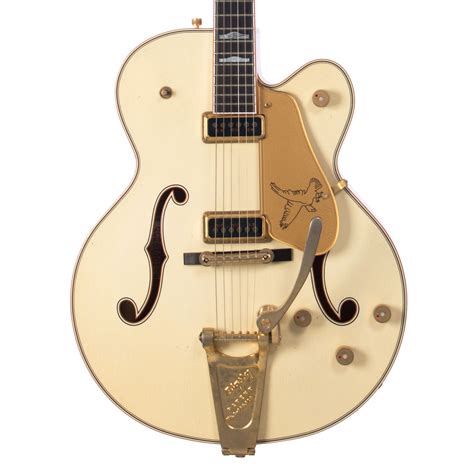 Gretsch Custom Shop White Falcon G6136CST - Masterbuilt by Stephen Ste ...
