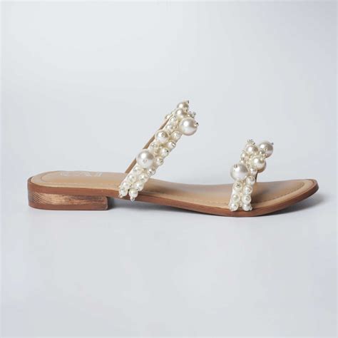 Pearl Essence Flats – The CAI Store