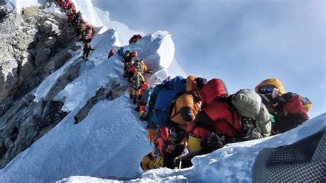 Kuvatulokset haulle queue on everest 2019