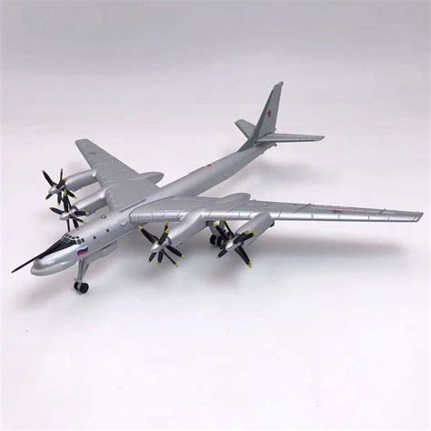 Buy Tu-95 Bear Strategic 1/200 Diecast Aircraft Model Online at Lowest ...