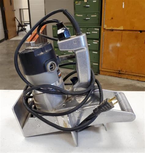 Model 690LR Cable Router 的图像结果