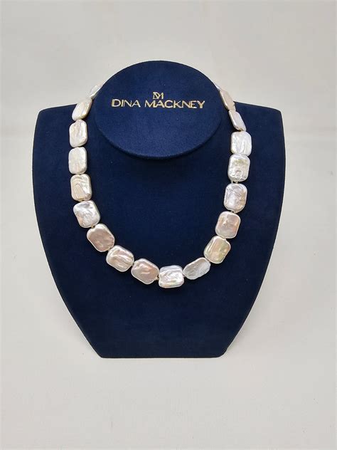 Dina Mackney - Icon on Taylor