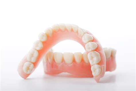 What You Should Know About Implant Supported Dentures - Michiana Family Dental South Bend Indiana