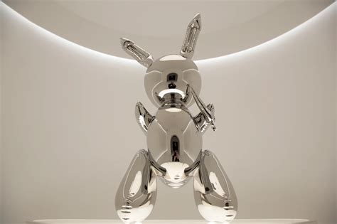Exploring "Rabbit" by Jeff Koons