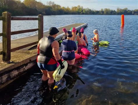 Outdoor Swimming 的图像结果