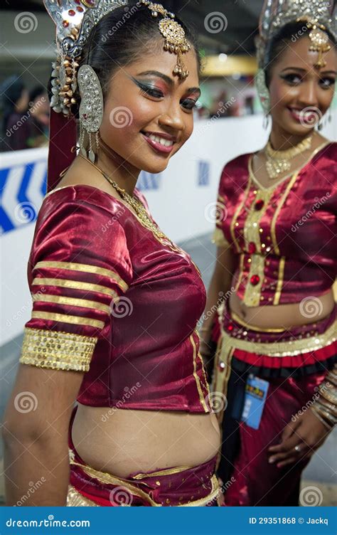 Sri Lankan girls editorial stock photo. Image of custom - 29351868
