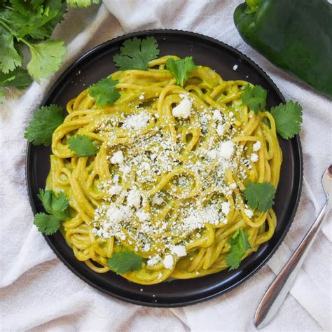 Espagueti verde (Mexican green spaghetti) - Caroline's Cooking