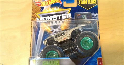 Alien Invasion Monster Jam 的图像结果