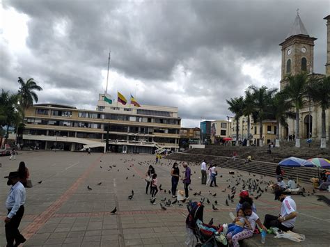 Edificio en Fusagasugá Colombia – Mercado Inmobiliario La Esmeralda