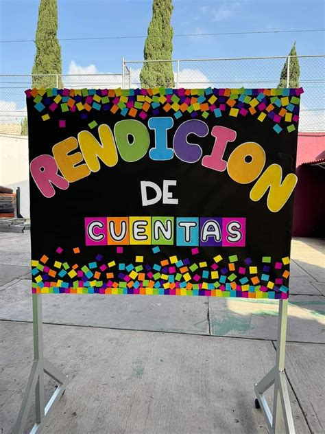 Welcome Banners in Spanish and English