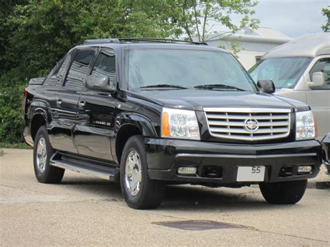 2005 (05) Cadillac Escalade EXT luxury Pickup Truck 4x4 - Dodge & Ram Official UK Dealers ...