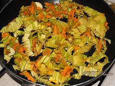 pasta ai fiori di zucca pasta ai fiori di zucca e parmigiano ptt ricette pasta ai fiori di zucca pasta ai fiori di zucca e parmigiano ptt ricette