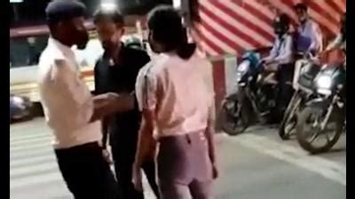 Lucknow woman booked for assaulting cab driver | Hindustan Times