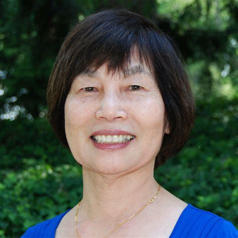 Crystal - English teacher - ₹2352/h