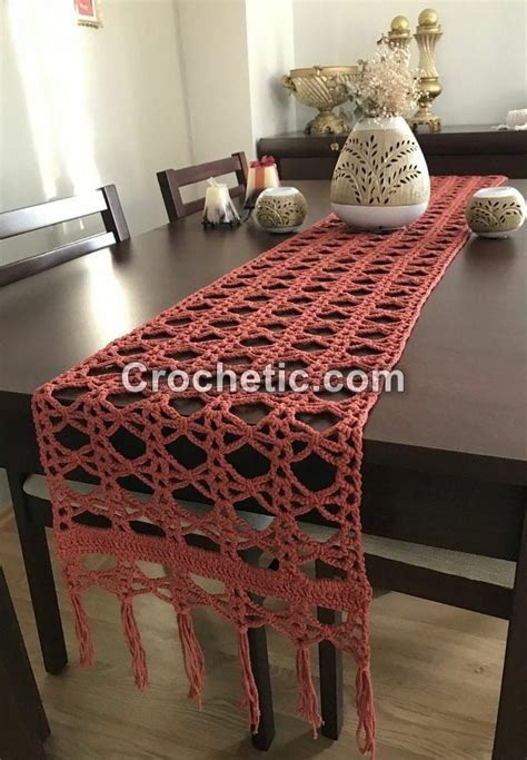 Crochet Table Runner Free Instructions 的图像结果