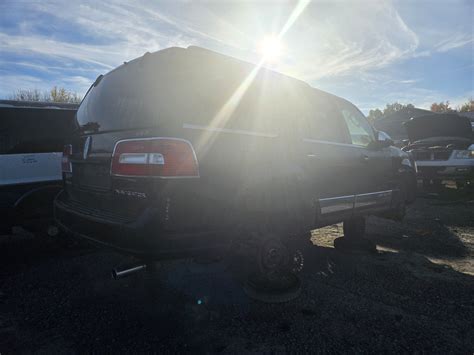 LINCOLN NAVIGATOR 2007 | Cornwall | Kenny U-Pull