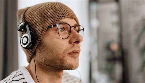 Chewing Gum for Ear Pain: Does It Really Help? | Enticare