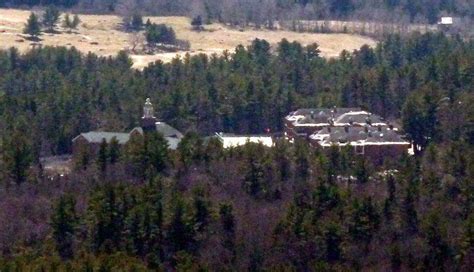 Inmate, seven corrections officers test positive for COVID-19 at FCI ...