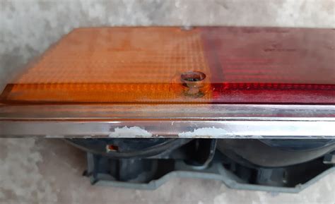 Biete Ford Capri II Rückleuchteneinheit links – Capri Club Deutschland e.V.