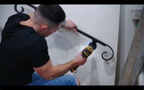 Full DIY Guide: How to Install a Wall Handrail for Stairs