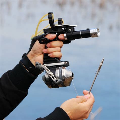 New Black Fishing Slingshot Combo Pack with Metal Reel Outdoor Shootin ...