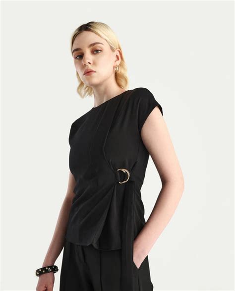 Rareism Women's Mardin Black Polyester Crew Neck Regular Fit Plain Top