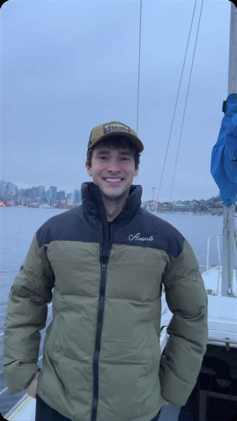 Andrew Neighbors Nudes