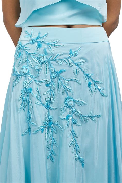 Baby blue crop top and skirt – TheStylease.com