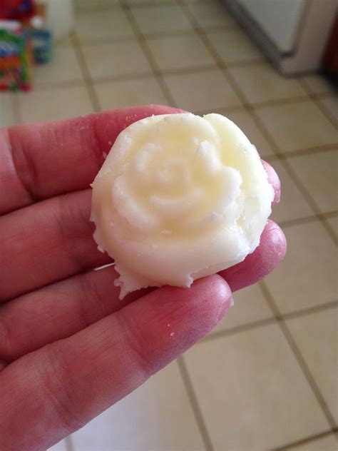 The Frugal Mennonite: Home Remedies: Vicks Shower Bombs