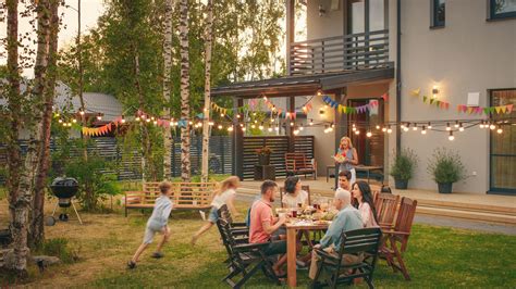 https://media.angi.com/s3fs-public/backyard-picnic.jpeg?utm_source=chatgpt.com