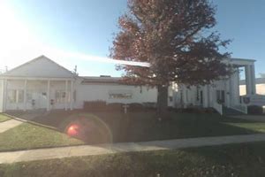 Craig Hurtt Funeral Home - Mountain Grove, Missouri (MO) - Funeral Flowers