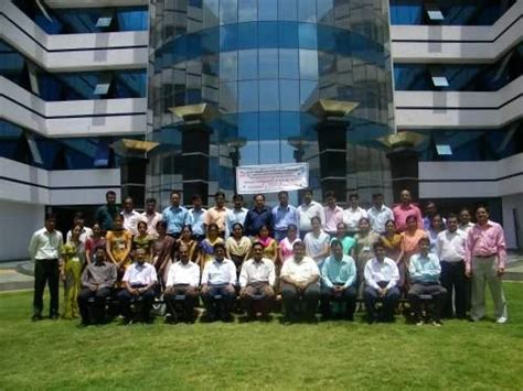 Rajiv Gandhi Institute of Technology - RGIT, Mumbai: Latest Fees ...