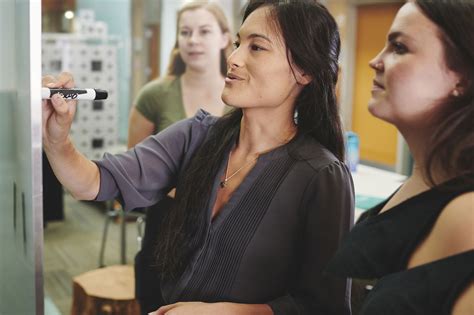 Cost and Aid | Willamette University Financial Support