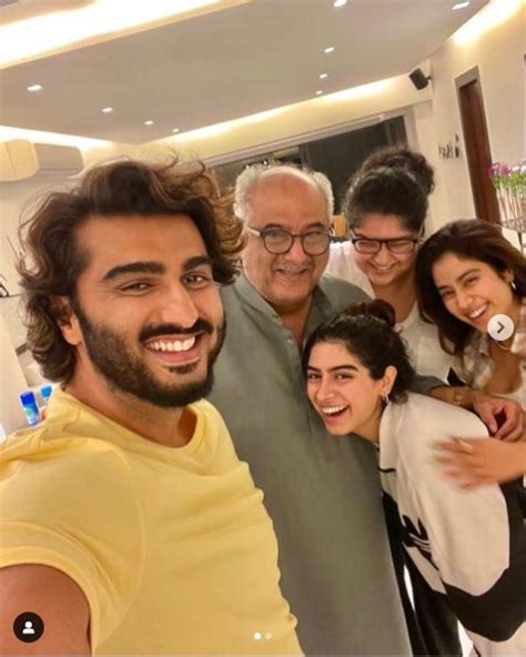 Arjun Kapoor House - Inside View, Photos, His Luxurious Lifestyle & More