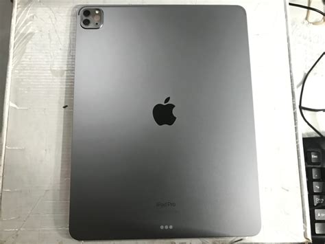Apple 6th Gen. 12.9 Inch iPad Pro 256GB WiFi A2436) Space Gray READ ...