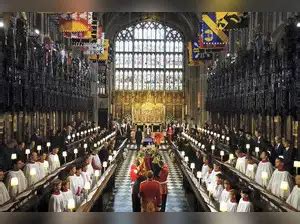 Queens final resting place: The first photo of Queen Elizabeth II's ...