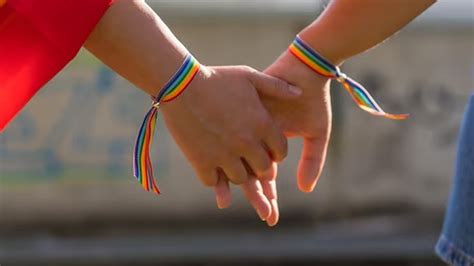 Happy Friendship Day 2023: बेस्ट फ्रेंड के लिए घर पर प्यार से बनाएं ...