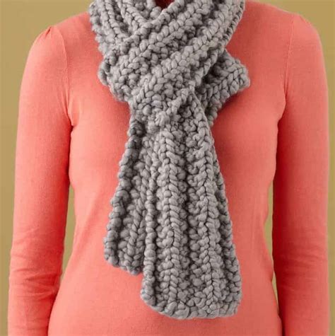 5 Free, Simple Loom Knitting Scarf Patterns