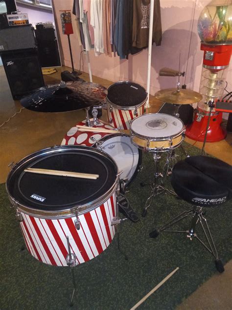 I always wanted to turn my bass drum into a floor tom...so I did. : r/drums