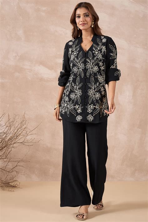 Black White Floral Embroidered Office Shirt | ASHIN – ASHIN
