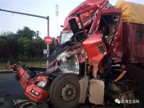 最新消息！4号公路连环车祸 至少1人死亡和10人受伤（内附视频） - 柬中時報