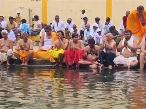 Balev: Brahmins' Diwali - Janoi Parivartan with scriptural rituals at ...