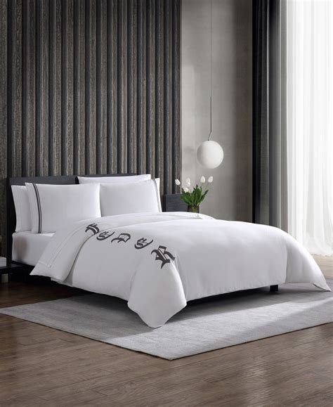 Vera Wang Closeout! 3 Piece Love Duvet Cover Set, Queen Bedding In White | ModeSens