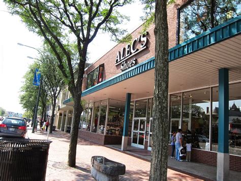 ALEC'S SHOE STORE - Nashua NH - Hours, Directions, Reviews - Loc8NearMe
