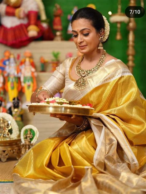 Exclusive Banarasi Glass Tissue Gold Zari Silk Saree with Contrast Bor ...